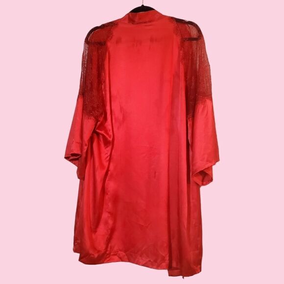 Victoria's Secret Womens Satiny Lacy Red Robe Size Medium - Picture 8 of 15